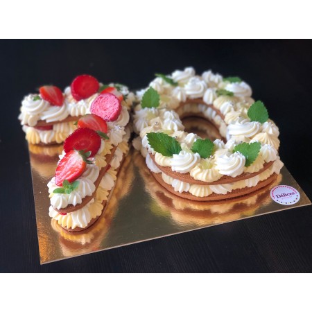 Tarta de números, letras y formas